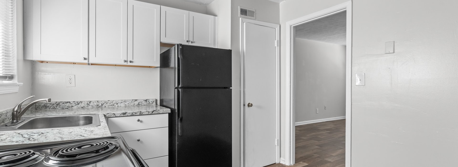 kitchen at Midwood 555 apartments Situated in Marietta area at 555 Little St SE